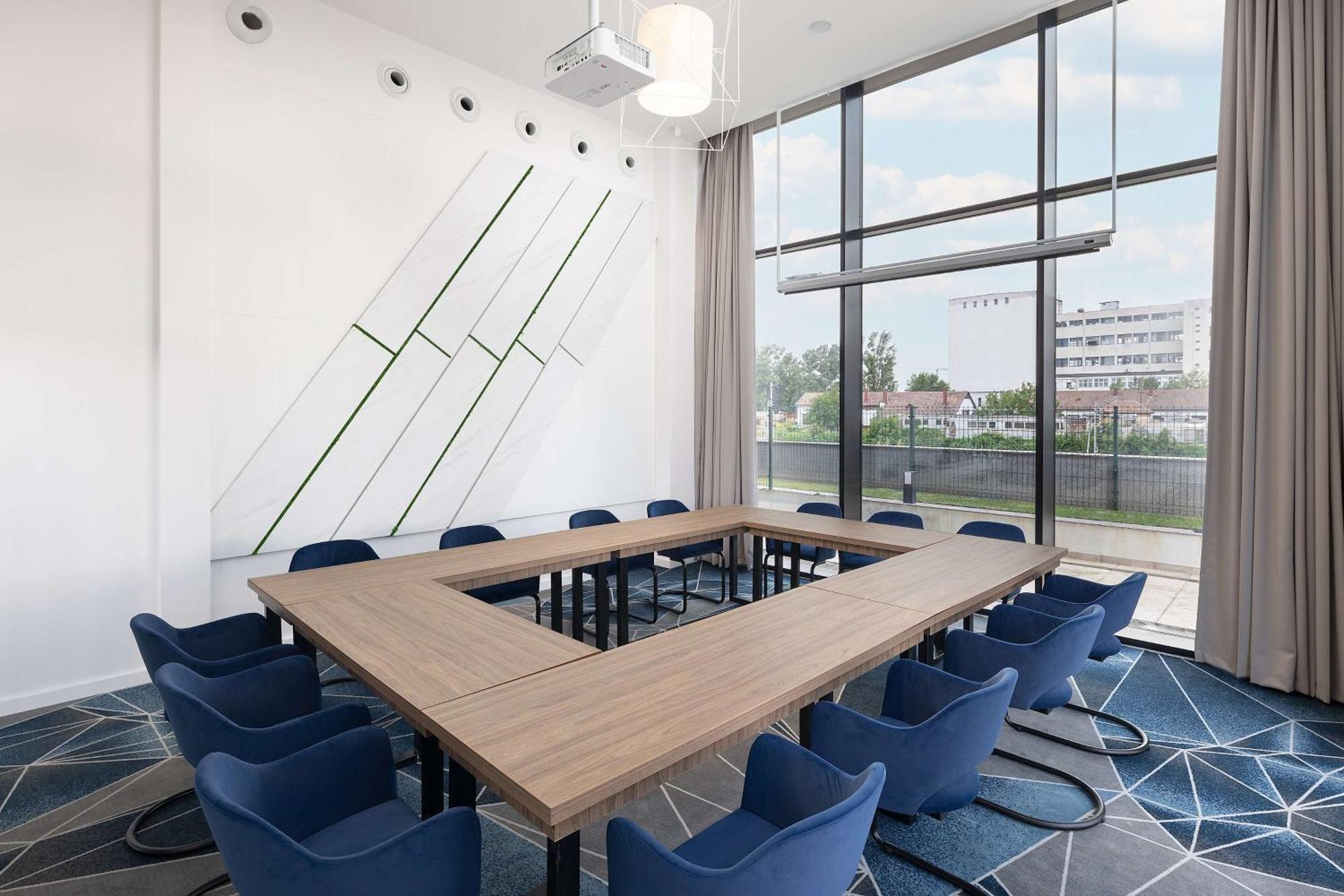 Hampton By Hilton Targu Mures Exterior photo